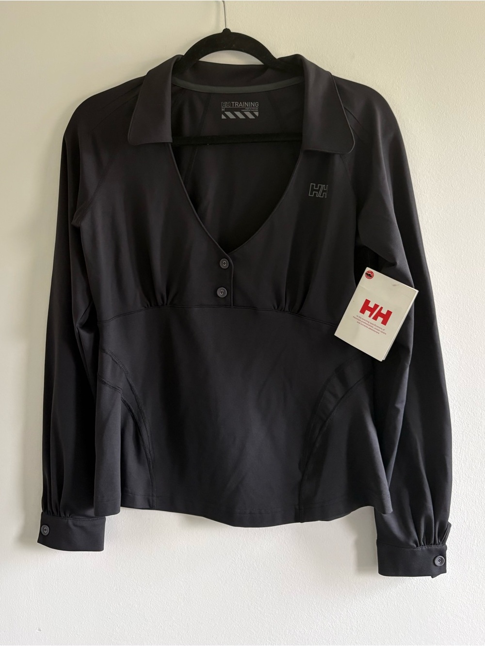 NWT Helly Hansen Black Long-Sleeve V-Neck Collared Performance Top size Medium